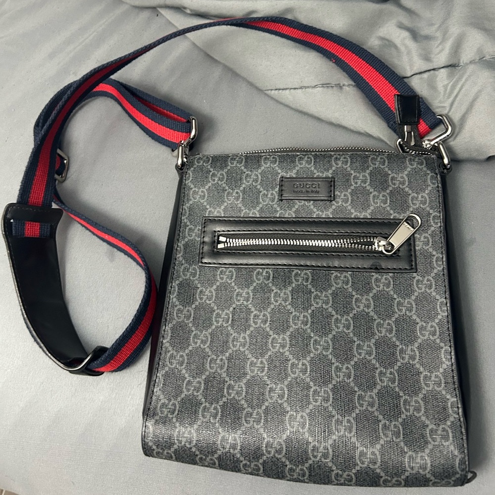 Gucci Messenger Bag